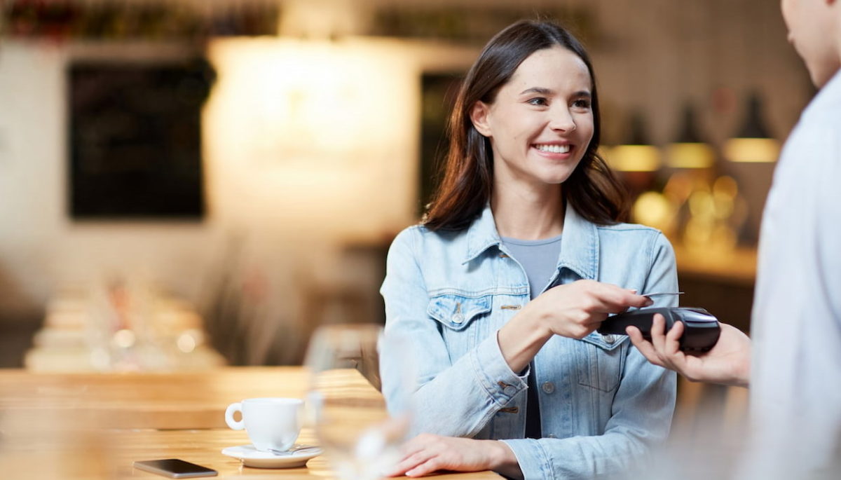 que-es-el-servicio-al-cliente-1200×685